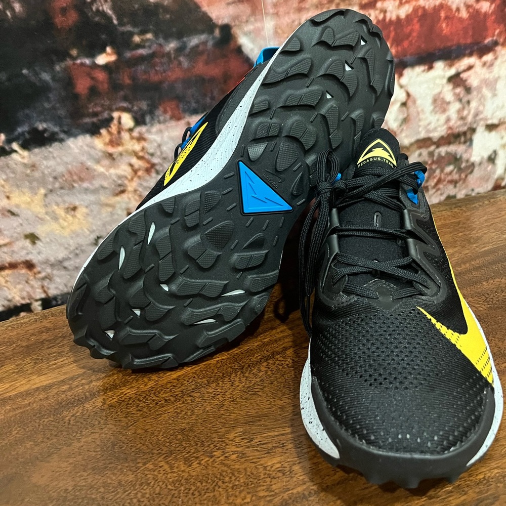 NEW NIKE MENS PEGASUS TRAIL 2 SIZE 10 - Picture 6 of 7